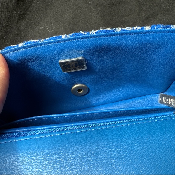 NIB Chanel Blue Tweed and white mini flap with silver hardware - Picture 10 of 11